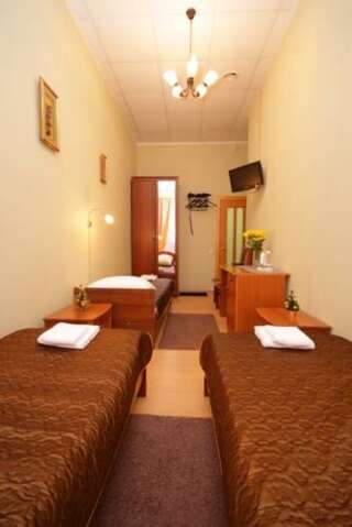 Гостевой дом  Геральда на Невском 126 Санкт-Петербург-2